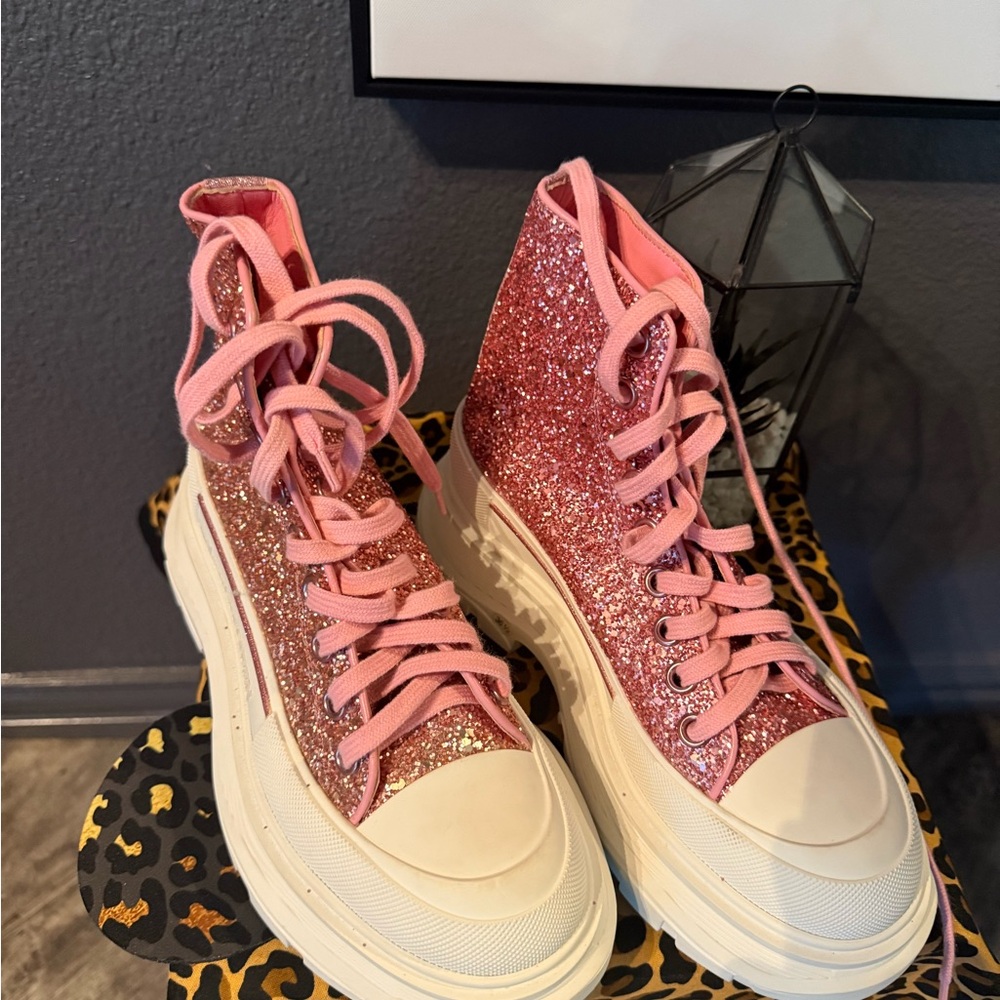 Alexander McQueen Pink Sneakers with Metallic Finish